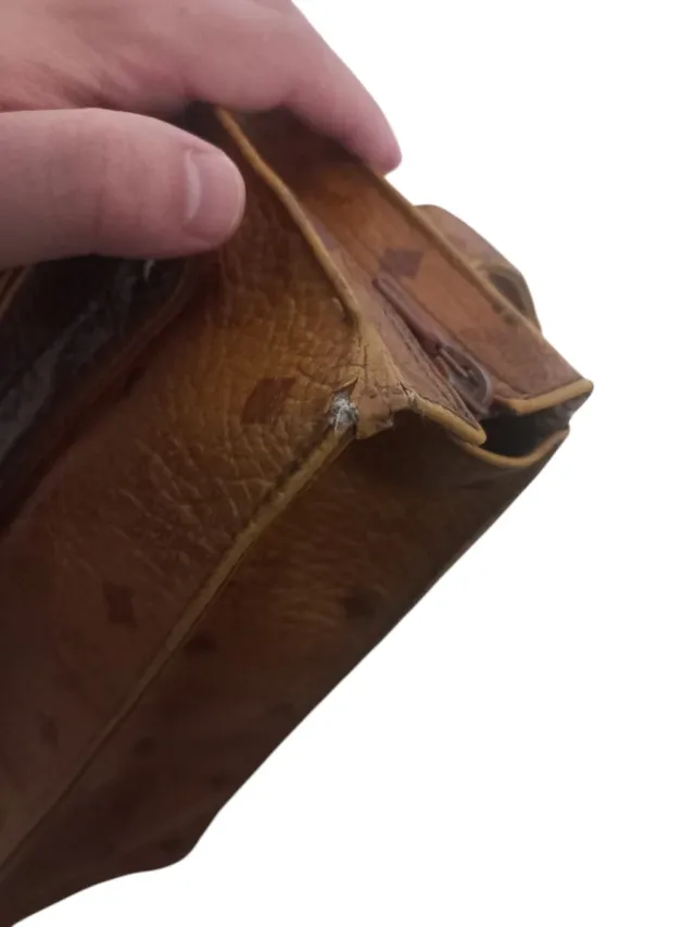 Bolso Tote MCM Marrón y Dorado