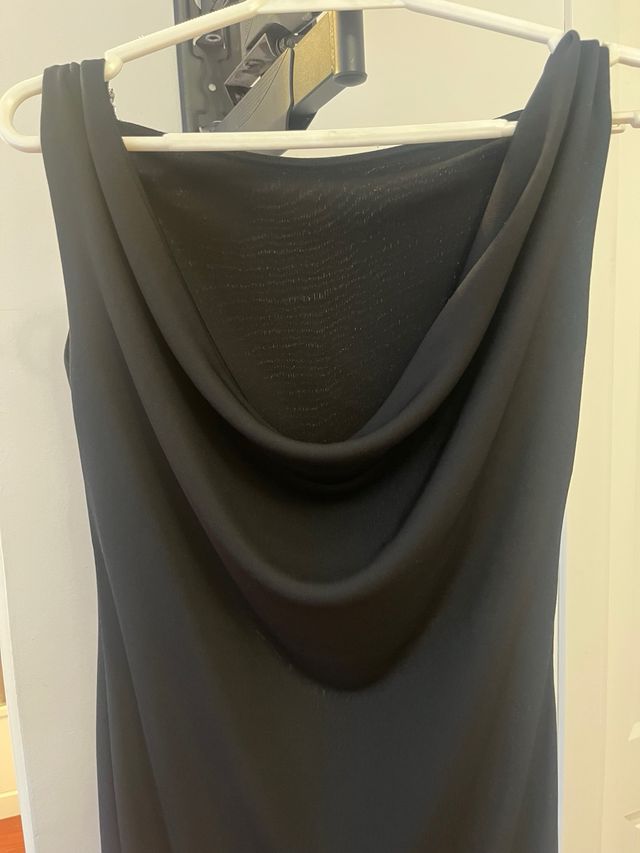 Vestido preto longo para festa elegante