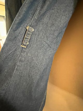 Vestido  camisero vaquero midi con tachuelas