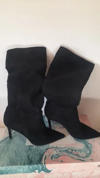 Botas altas negras talla 39