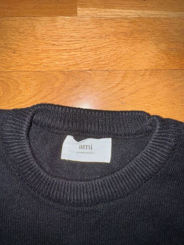 Sudadera AMI Paris Negra y Roja