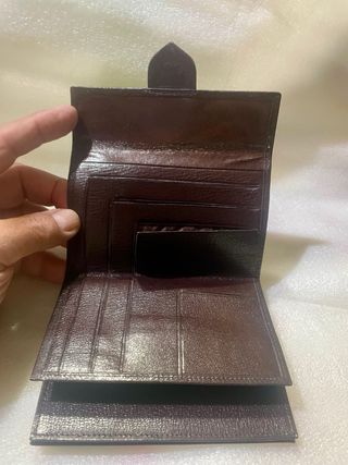 Cartera de piel marrón para caballero