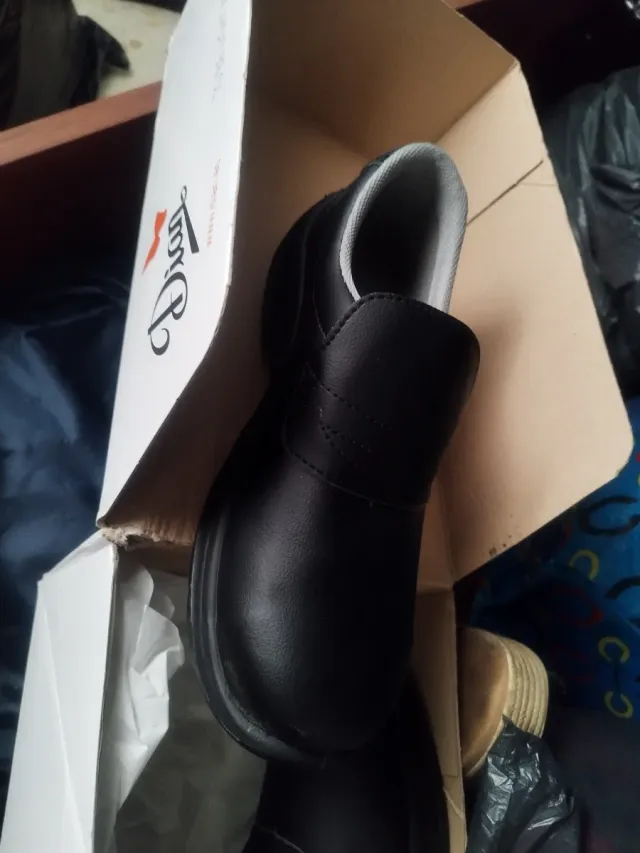 Zapatos de trabajo punta de acero negros