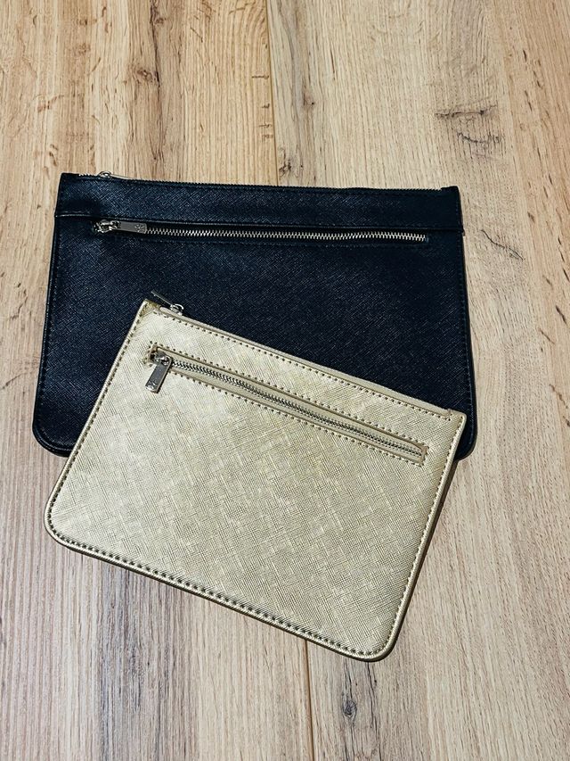 Monederos negro y dorado