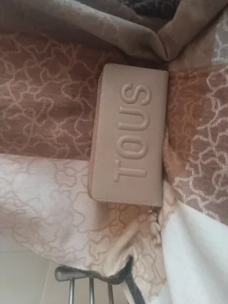 Cartera o Pashmina Tous