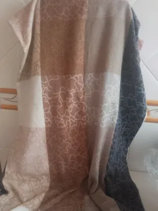 Cartera o Pashmina Tous