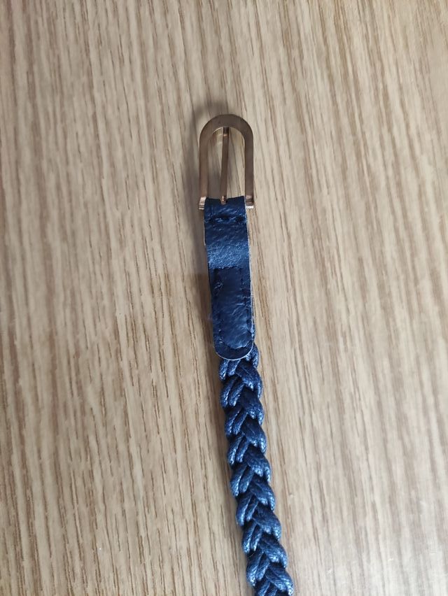 Cinturón trenzado azul