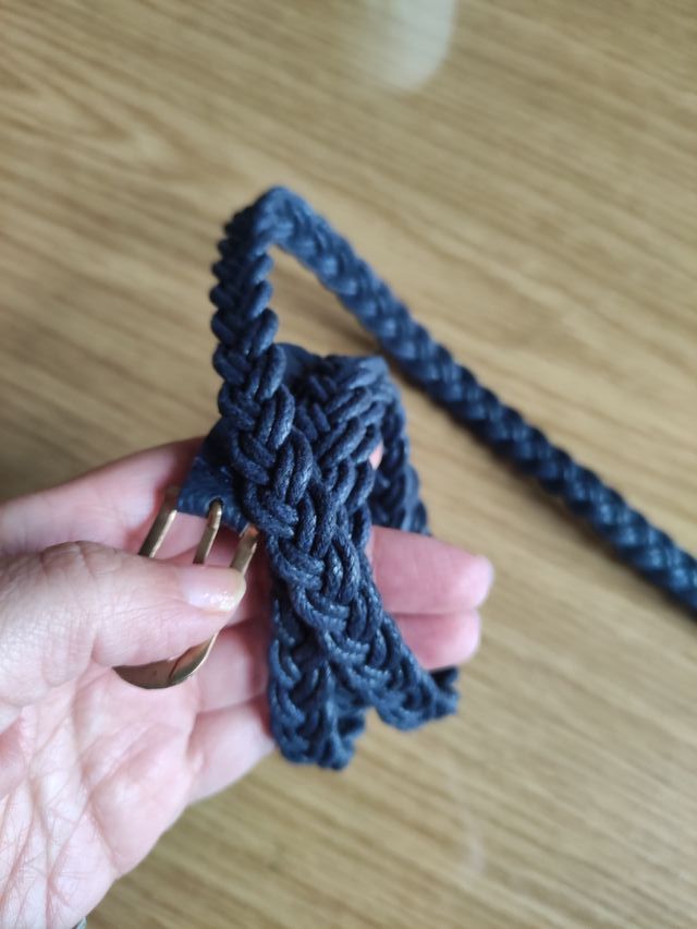 Cinturón trenzado azul