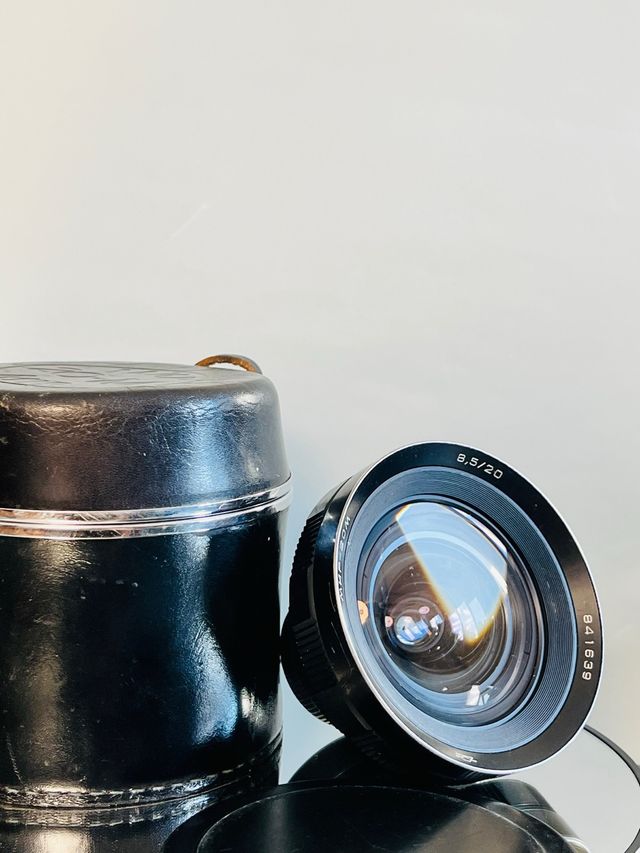 Mir-20M Ultra Grande Angular Soviético 20mm f/3.5