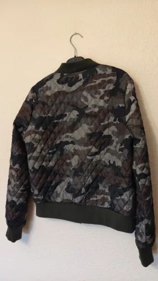 Cazadora chica camuflaje militar