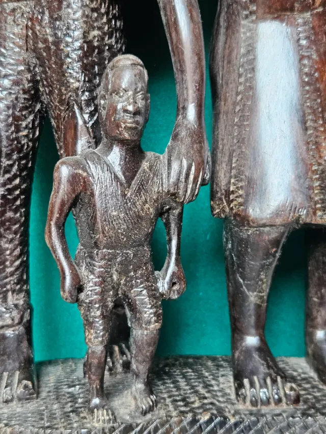 2 statue ebano scolpite africane