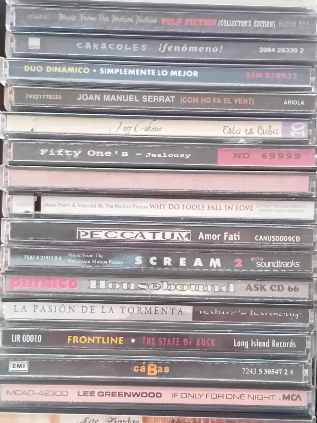 Lote 1 di 100 CD Musica Varia