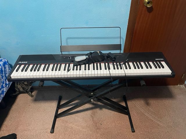 Piano Eléctrico Alesis Recital 88 Teclas
