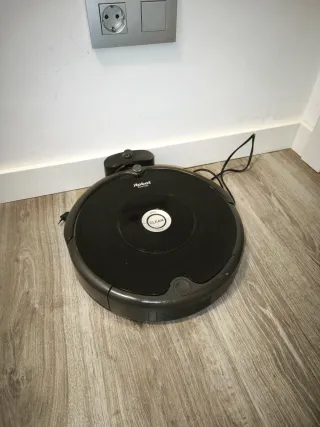 Robot aspirador iRobot Roomba 606