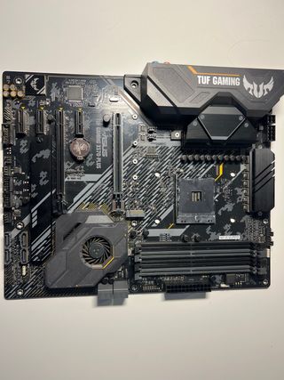 Placa Base ASUS TUF GAMING X570-PLUS