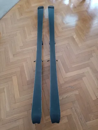 Esquís Salomon Naranja y Negro