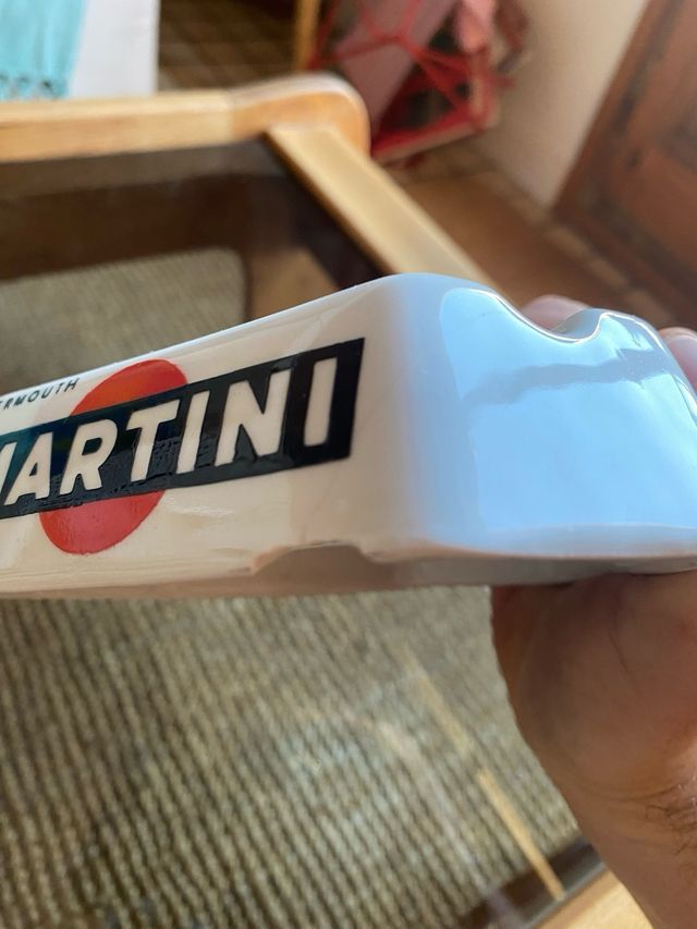 Cenicero Martini Vermouth Blanco