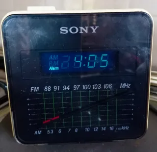 Radio Sveglia Sony Anni '80
