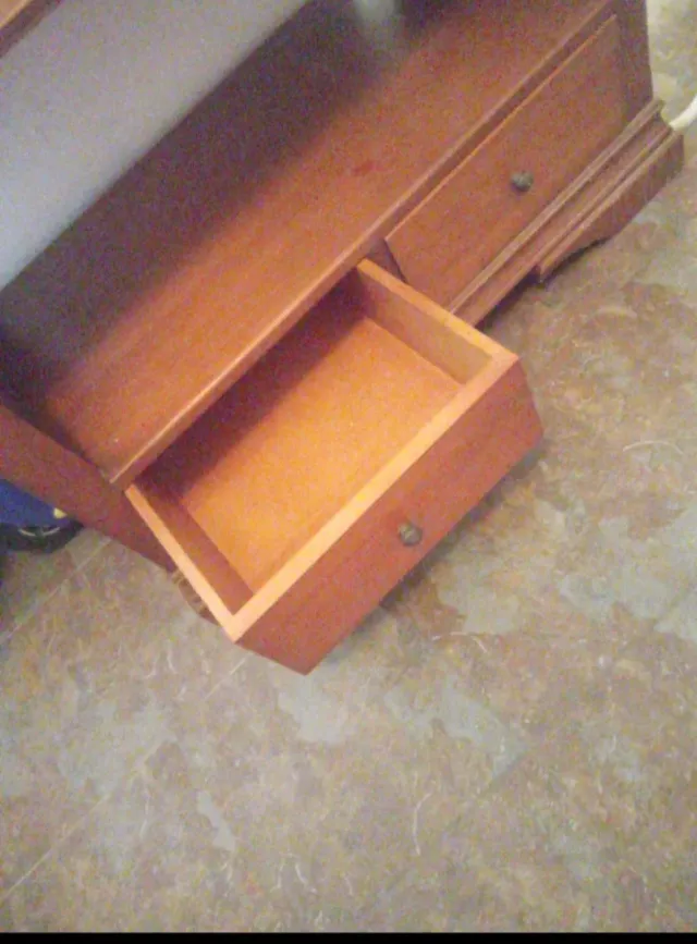 Mueble auxiliar de madera