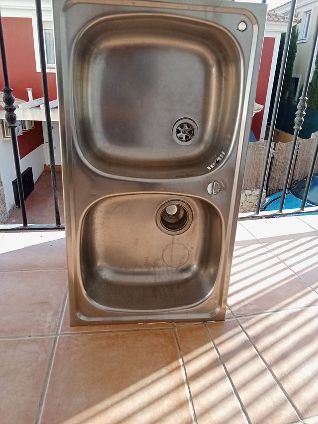 Fregadero doble de acero inoxidable
