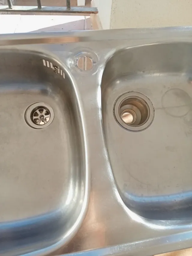 Fregadero doble de acero inoxidable