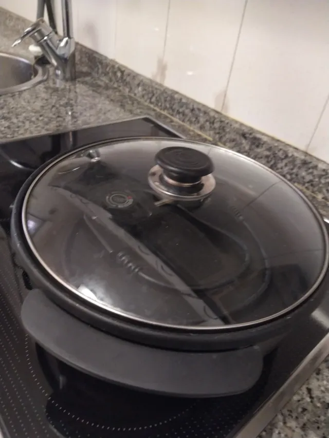 Pentola Elettrica Pizzapan - 12€