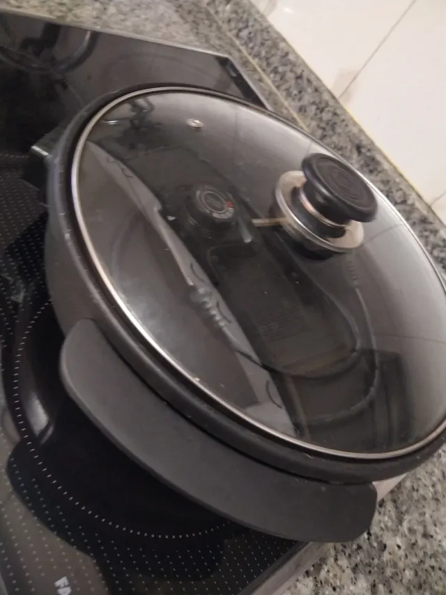 Pentola Elettrica Pizzapan - 12€