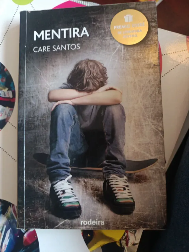 PREMIO EDEBÉ 2015: Mentira