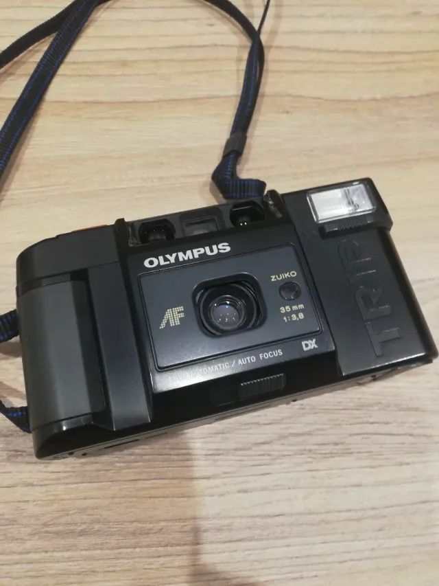 Olympus Trip AF MD Cámara compacta