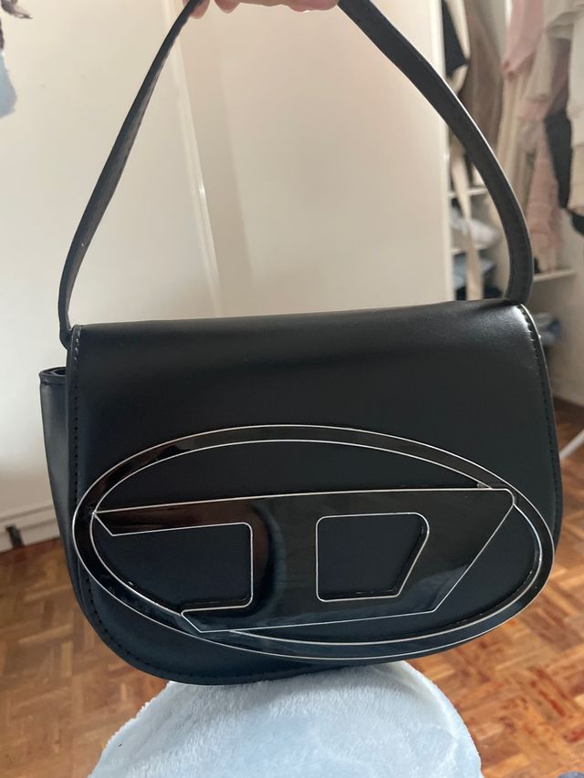 Bolso Diesel Negro y Plateado