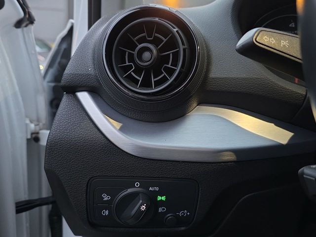 Audi Q2 sport edition 1.6 TDI 