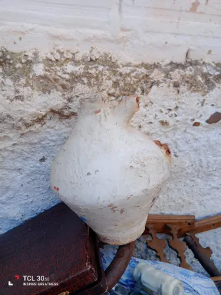 Cántaro de cerámica blanco