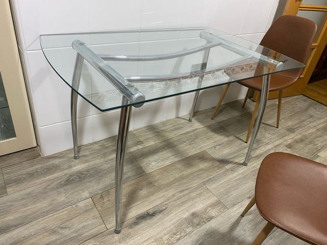Mesa de cocina cristal y metal