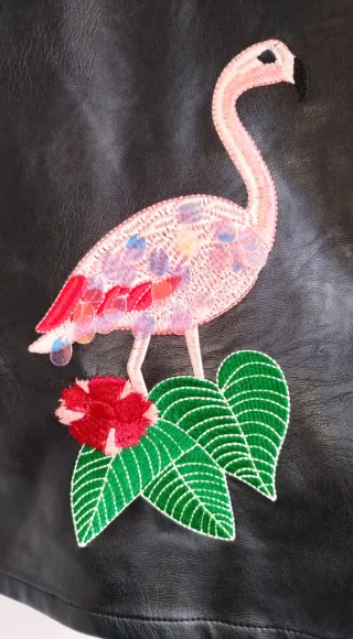 Minifalda Negra polipiel talla 40 flamencos lentej