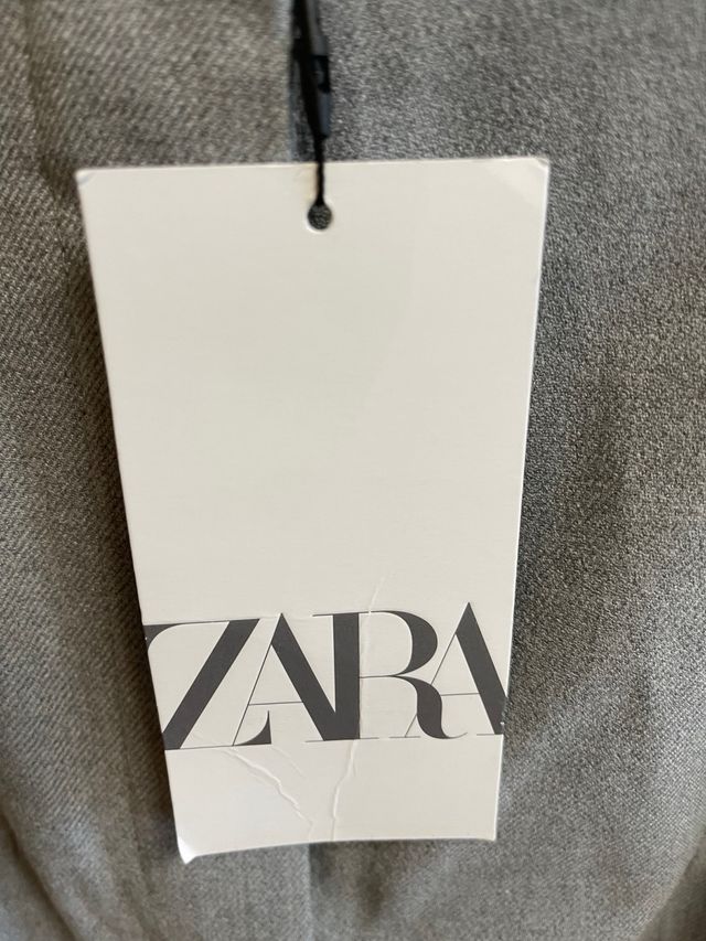 Pantalón Zara Gris Mujer. nuevo con etiquetas
