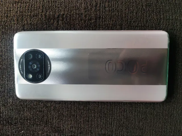 2 cellulari Poco X3 Pro