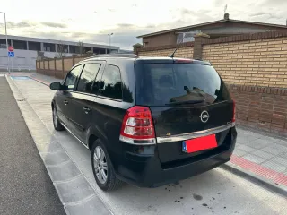 Opel Zafira 2013