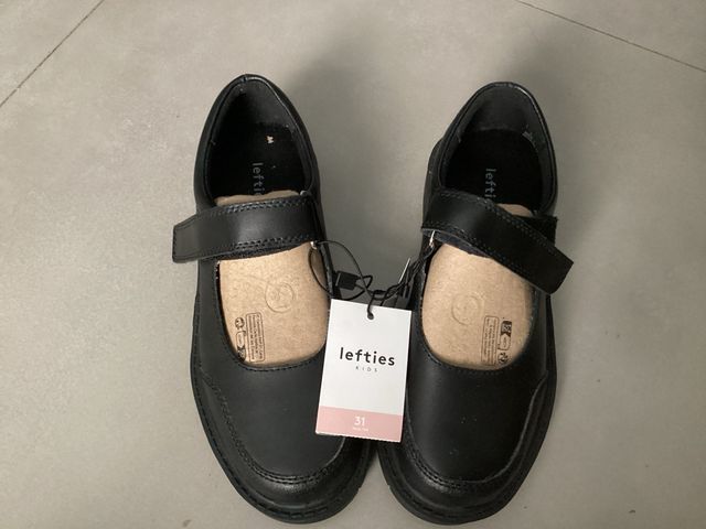 Zapatos colegiala Lefties Talla 31 sin estrenar