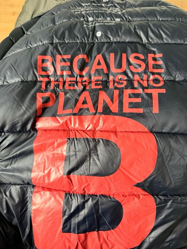 Chaqueta Ecoalf acolchada verde nueva.