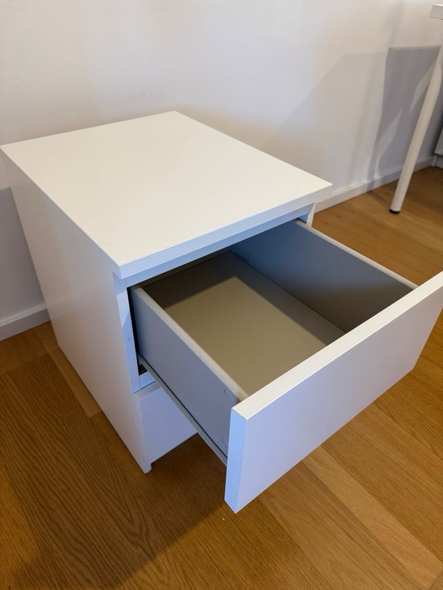 Comodino IKEA Malm bianco