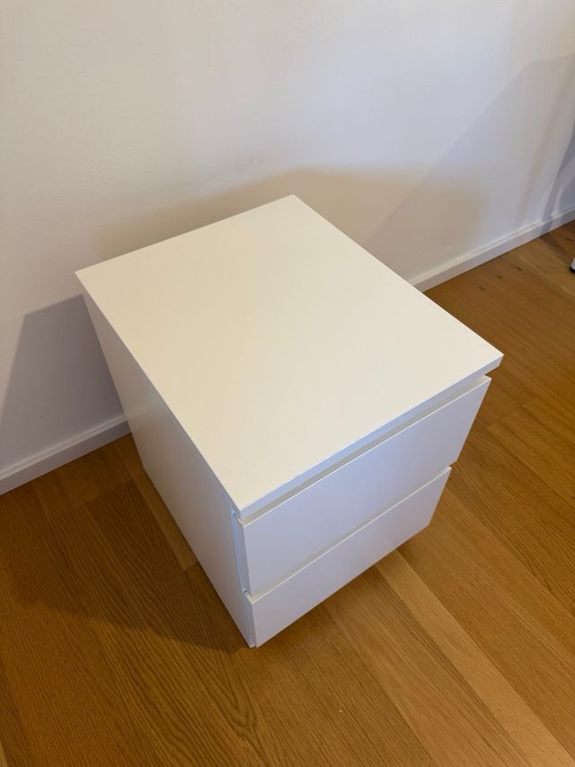 Comodino IKEA Malm bianco
