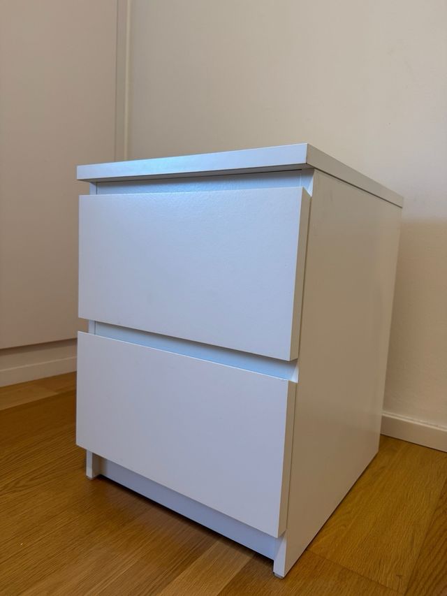 Comodino IKEA Malm bianco