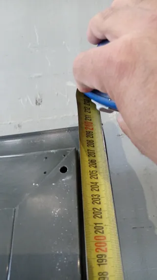 Puerta de aluminio con maneta