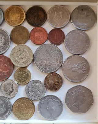 Lote de monedas antiguas y coleccionables