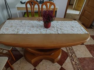 Mesa comedor extensible de madera