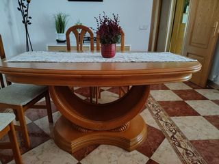 Mesa comedor extensible de madera