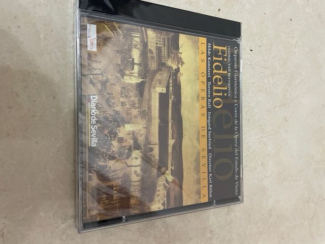 Lote 3 CDs Ópera: La Favorita, El Barbero, La Fu