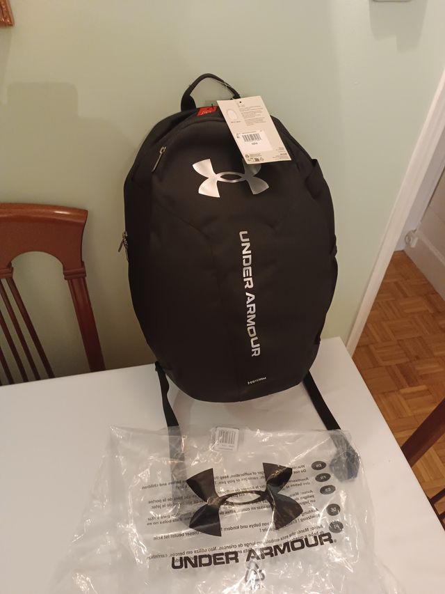 Mochila Under Armour Hustle Preta OSFA