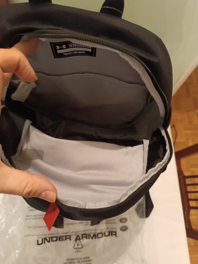 Mochila Under Armour Hustle Preta OSFA