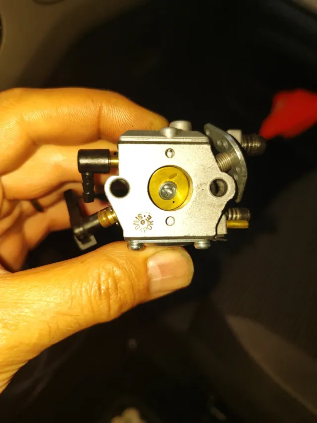 Carburatore Walbro per Decespugliatore FS44